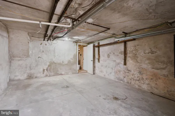 $175,000 | 229 Barrington Road, Upper Darby, PA 19082