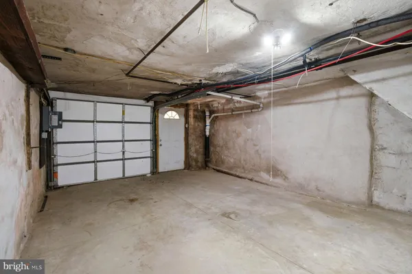 $175,000 | 229 Barrington Road, Upper Darby, PA 19082