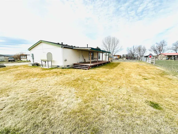 $189,900 | 1304 Young Field Avenue, Jordan Valley, OR 97910