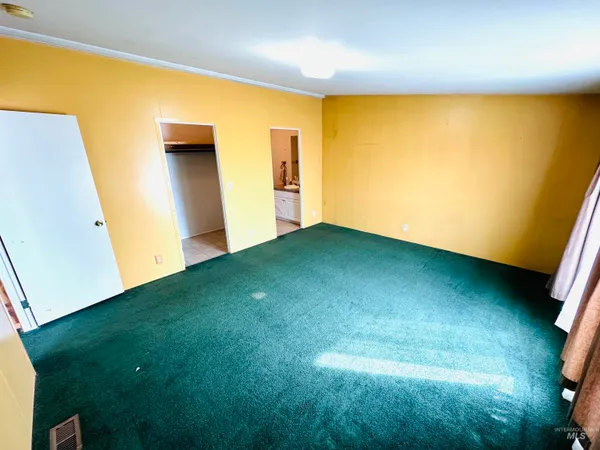 $189,900 | 1304 Young Field Avenue, Jordan Valley, OR 97910