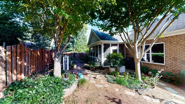 $799,900 | 318 Meadowglade Lane, Franklin, TN 37064