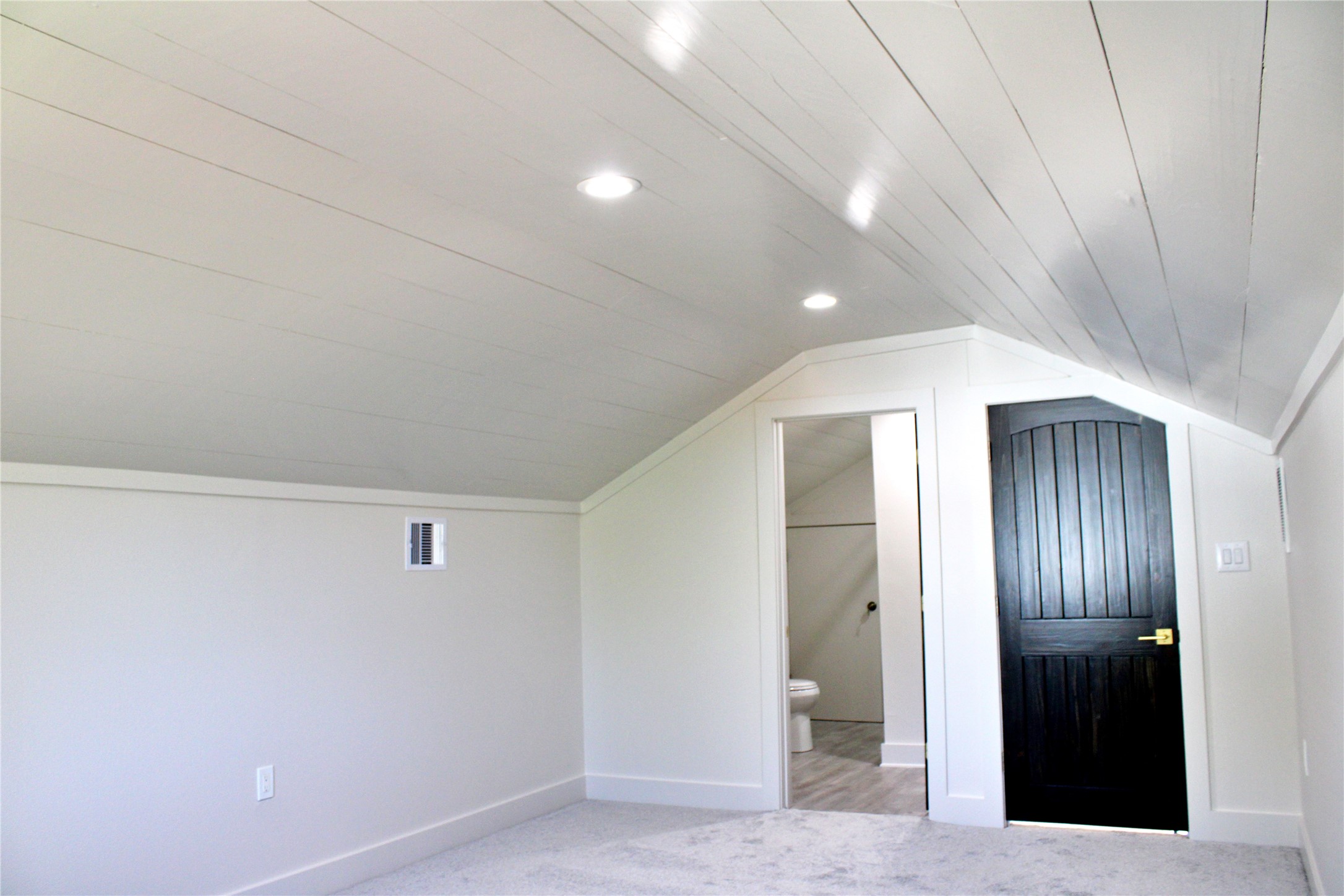 678 Colorado Street Glidden, TX 78943 - Photo 41 of 48 a view of hallway with wooden floor