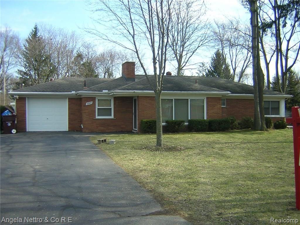 11507 Dewitt Road Belleville, MI 48111 - Photo 1 of 6 DSCN4504.JPG
