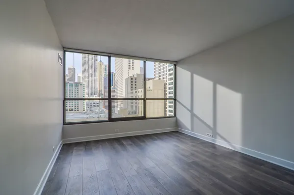 $2,350 | 405 North Wabash Avenue, Unit 1001, Chicago, IL 60611
