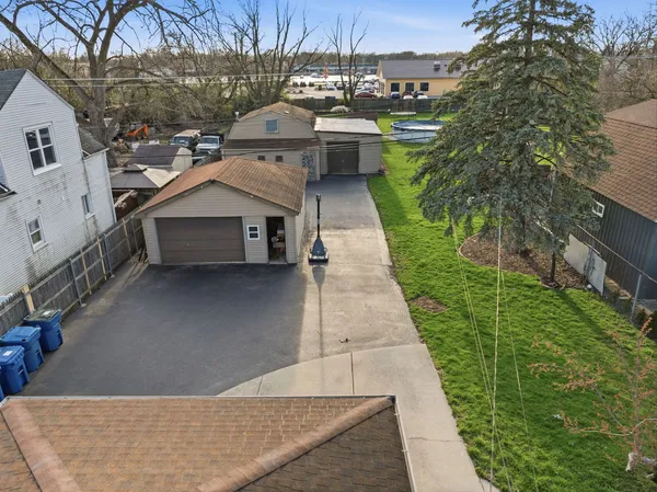 $289,000 | 14426 Springfield Avenue, Midlothian, IL 60445