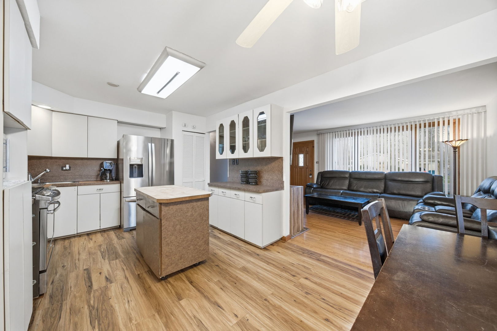 14426 Springfield Avenue Midlothian, IL 60445 - Photo 5 of 29