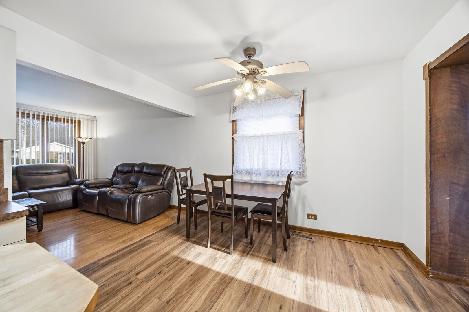 14426 Springfield Avenue Midlothian, IL 60445 - Photo 9 of 29