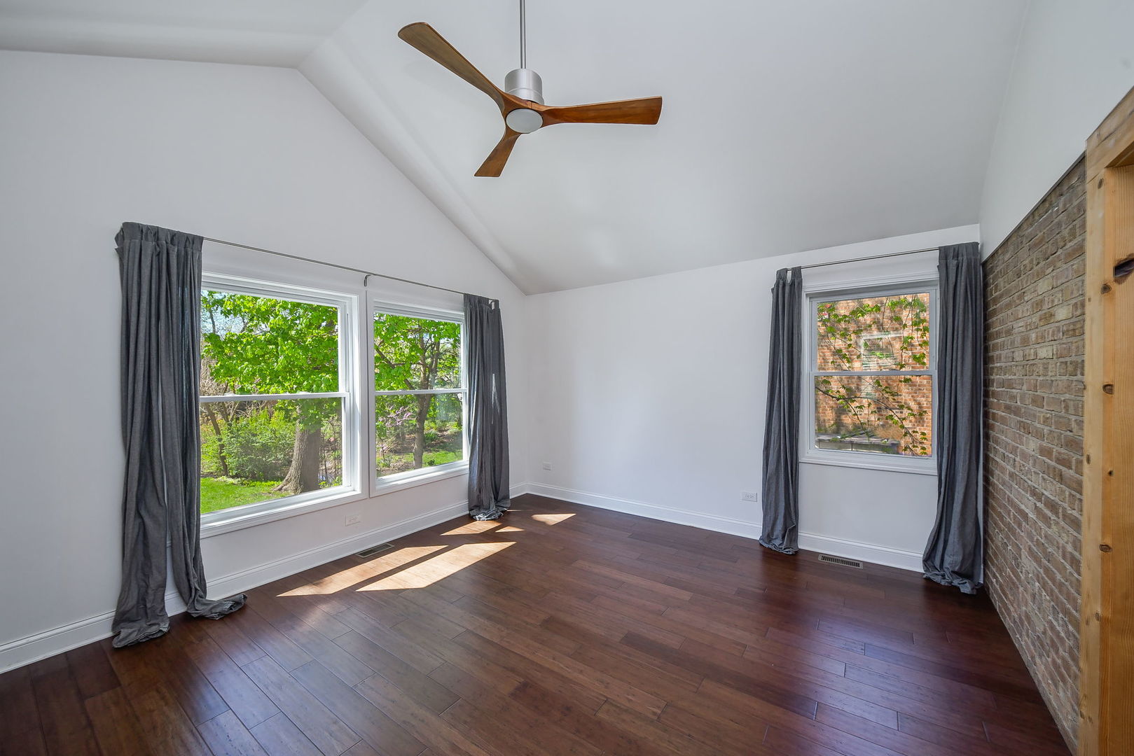 1106 Manchester Road Wheaton, IL 60187 - Photo 11 of 29