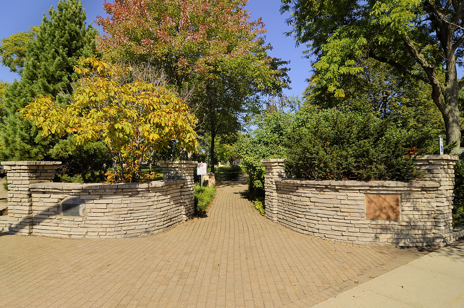 1106 Manchester Road Wheaton, IL 60187 - Photo 28 of 29