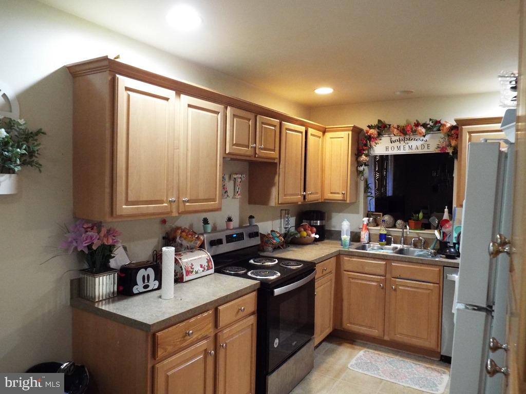 48 Harvest Road, Unit 11 Lancaster, PA 17602 - Photo 3 of 11