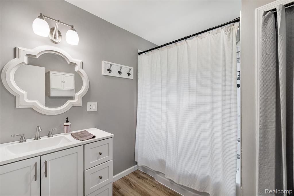 3225 Donley Avenue Rochester Hills, MI 48309 - Photo 16 of 44