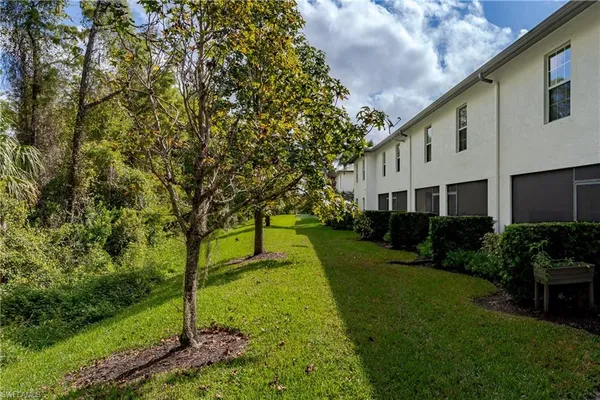 $1,900 | 9080 Gervais Circle, Unit 504, Naples, FL 34120