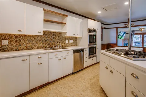 $699,000 | 7937 Deer Trail Drive, Dallas, TX 75238