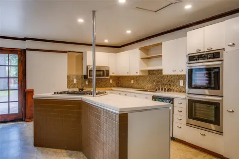 $699,000 | 7937 Deer Trail Drive, Dallas, TX 75238