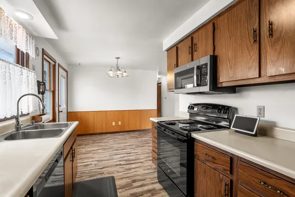 $295,000 | 1736 Knoll Crest Drive, Sheboygan, WI 53081