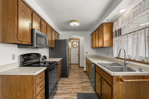 $295,000 | 1736 Knoll Crest Drive, Sheboygan, WI 53081