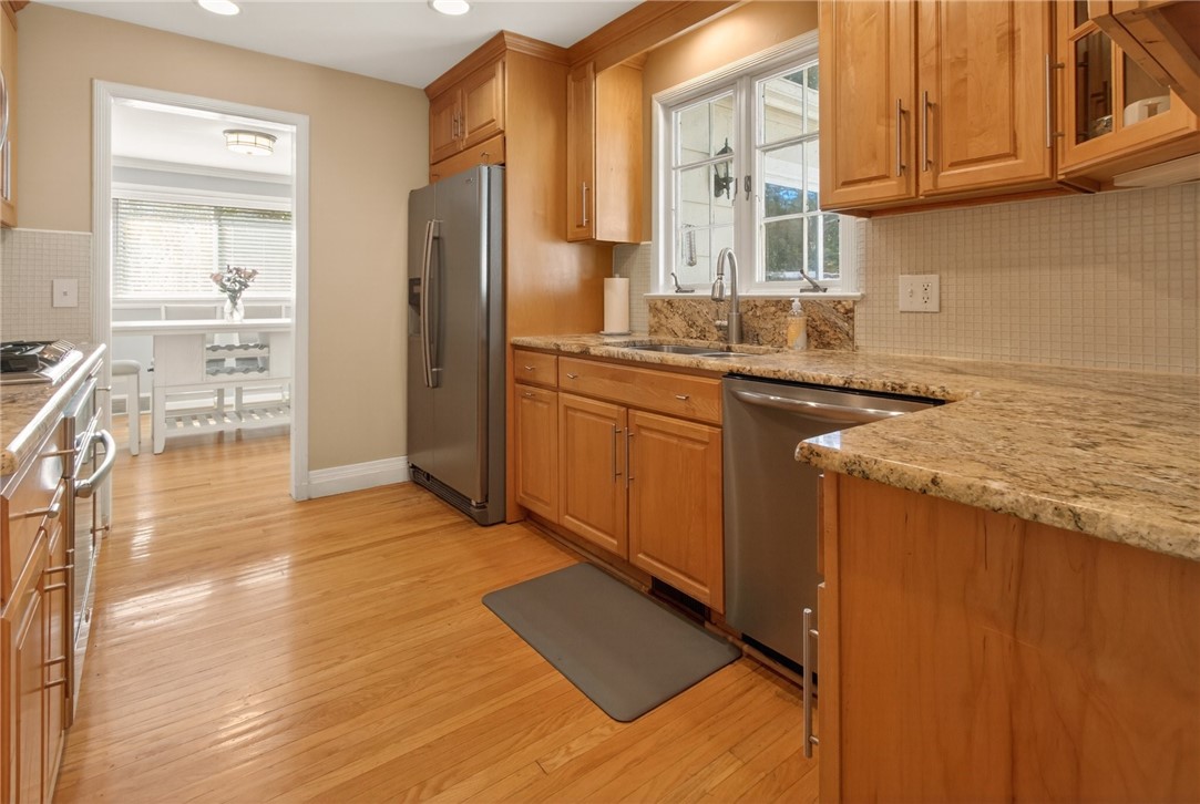606 Claybourne Road Brighton, NY 14618 - Photo 15 of 43 Kitchen