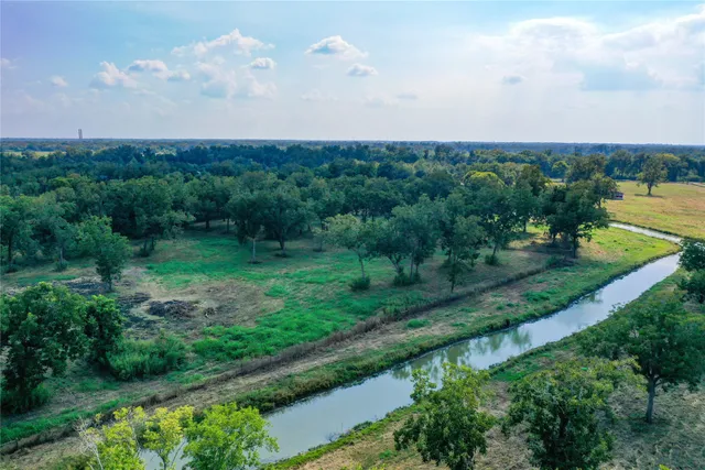 a view of a grassy field