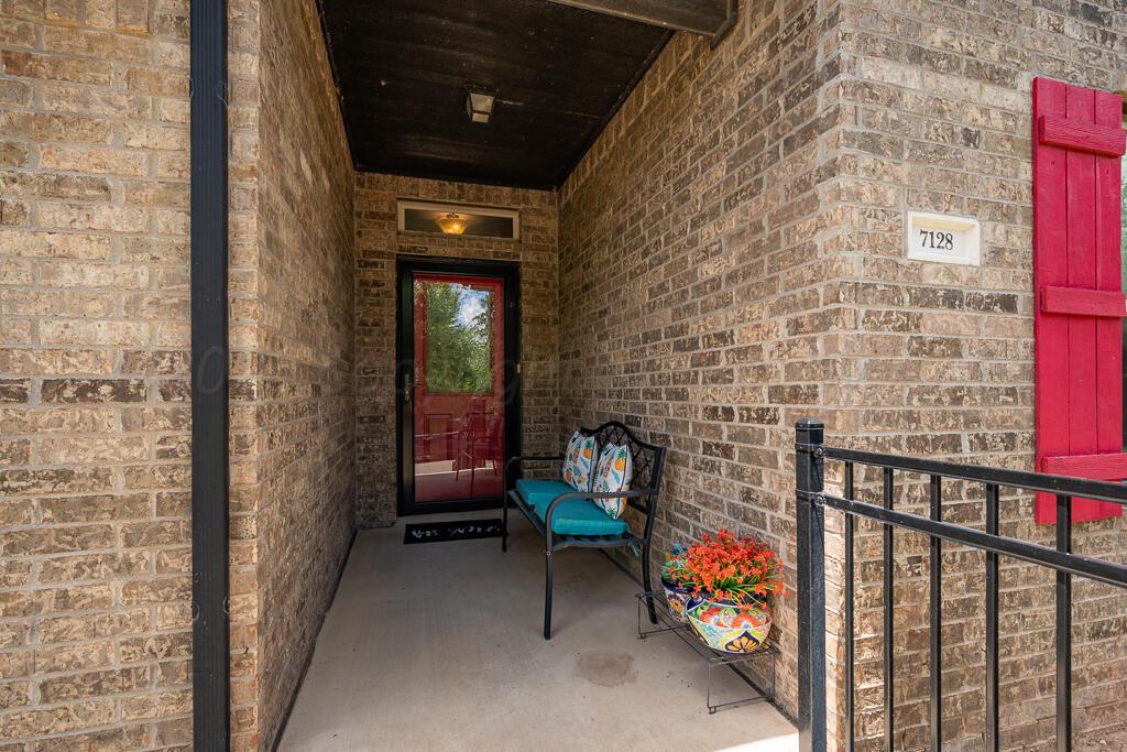 7128 Mosley Street Amarillo, TX 79119 - Photo 8 of 25 Front Entry