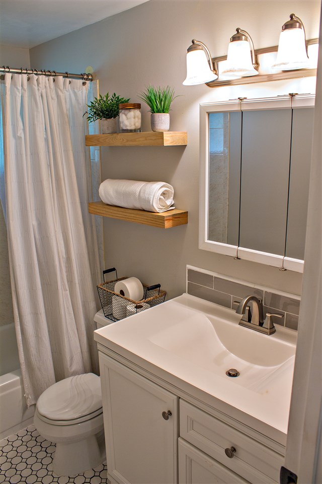 3012 South Bates Road Spokane Valley, WA 99206 - Photo 12 of 31 Gallery Image 12
