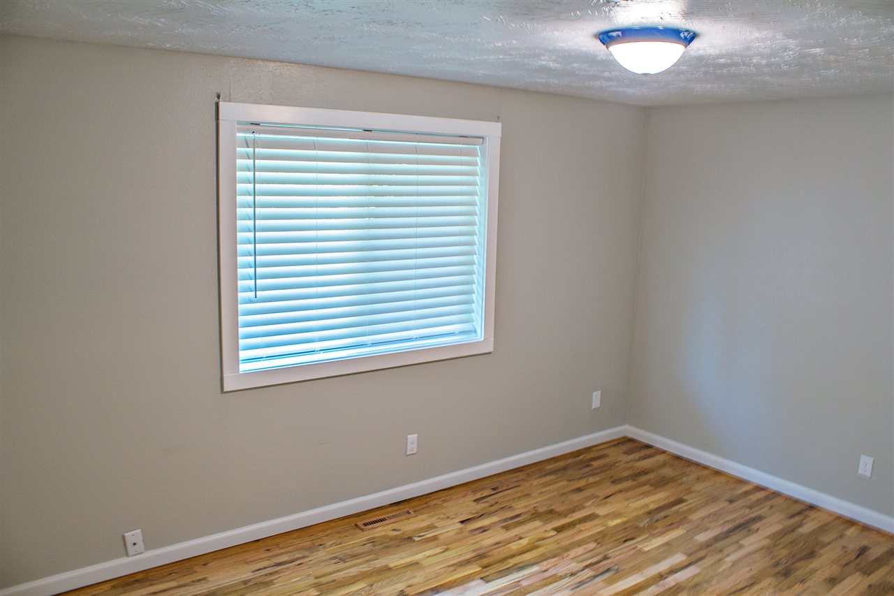 3012 South Bates Road Spokane Valley, WA 99206 - Photo 10 of 31 Gallery Image 10