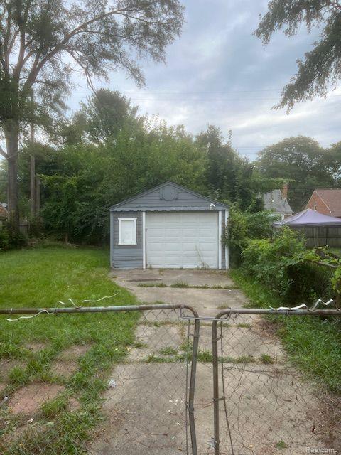 19488 Huntington Road Detroit, MI 48219 - Photo 3 of 10