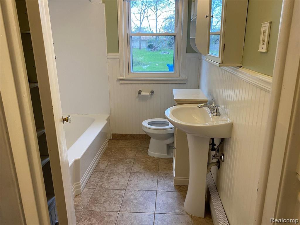 6210 Inkster Road Dearborn Heights, MI 48127 - Photo 22 of 27