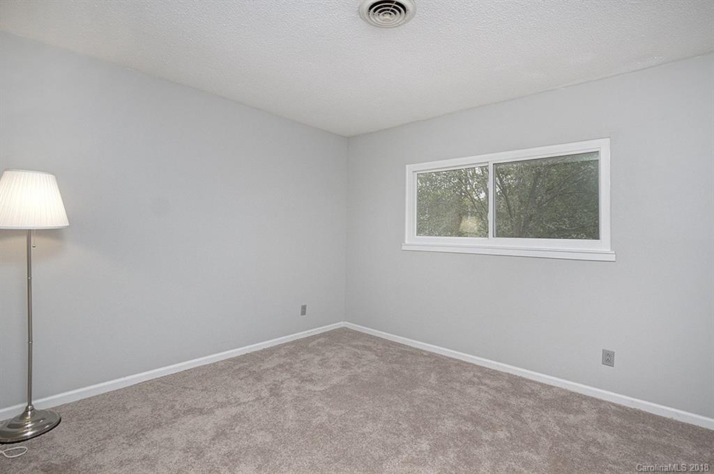 11932 5 Cedars Road Charlotte, NC 28226 - Photo 15 of 27 Gallery Image 15