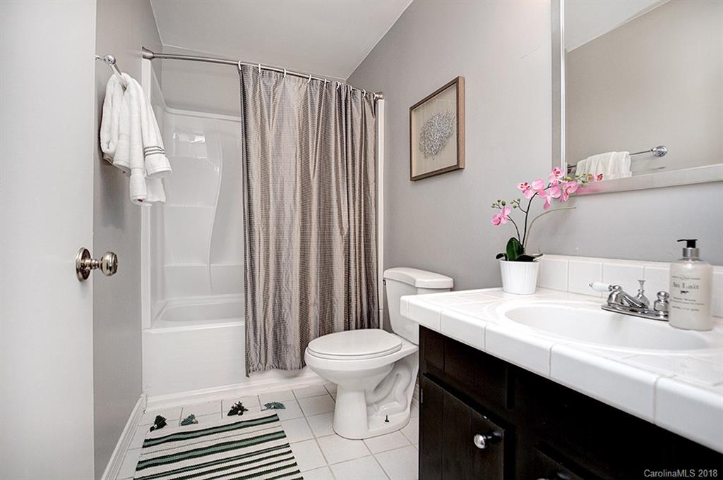 11932 5 Cedars Road Charlotte, NC 28226 - Photo 6 of 27 Gallery Image 6