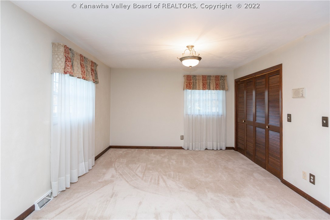 1423 Strawberry Road St. Albans, WV 25177 - Photo 17 of 43 Gallery Image 17