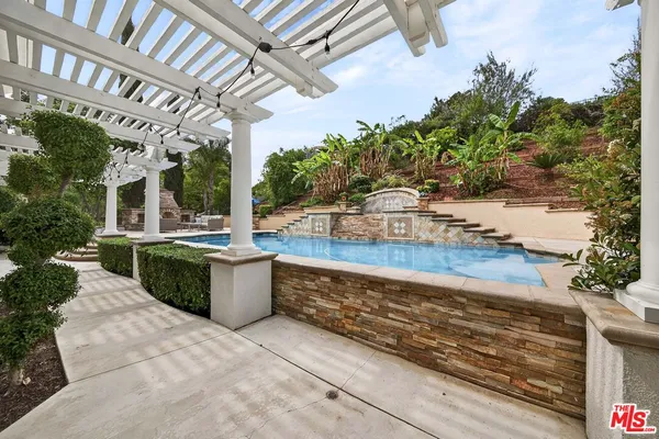 $2,388,000 | 1660 Alamitos Circle, Corona, CA 92881