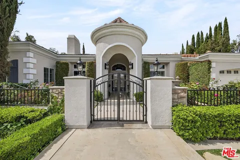 $2,388,000 | 1660 Alamitos Circle, Corona, CA 92881