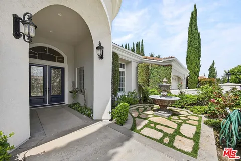 $2,388,000 | 1660 Alamitos Circle, Corona, CA 92881