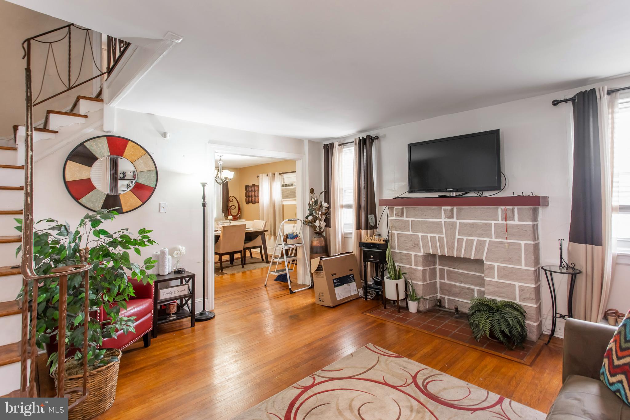 7625 Parkview Road Upper Darby, PA 19082 - Photo 2 of 44
