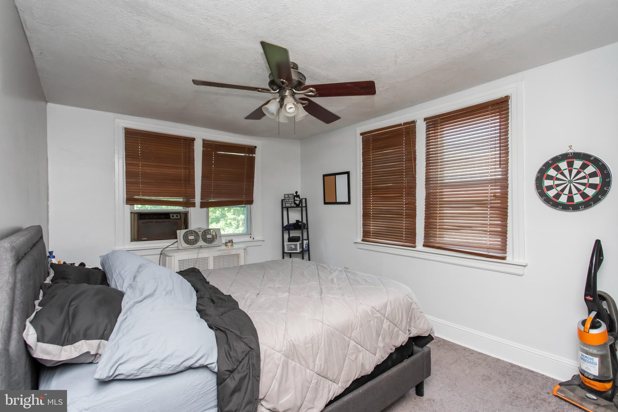 7625 Parkview Road Upper Darby, PA 19082 - Photo 16 of 44