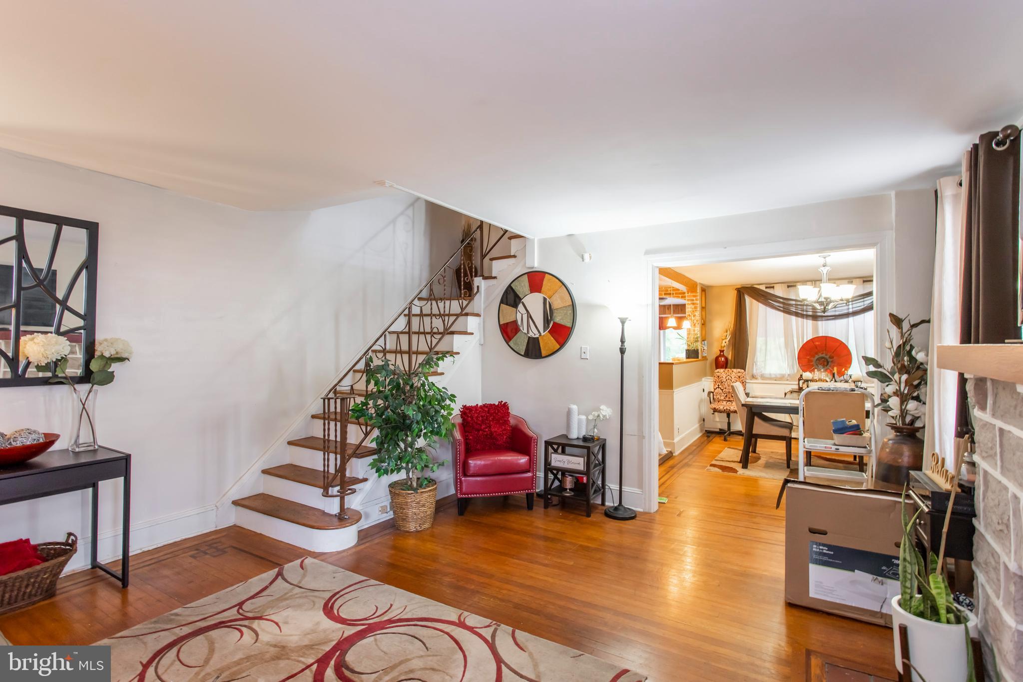 7625 Parkview Road Upper Darby, PA 19082 - Photo 3 of 44