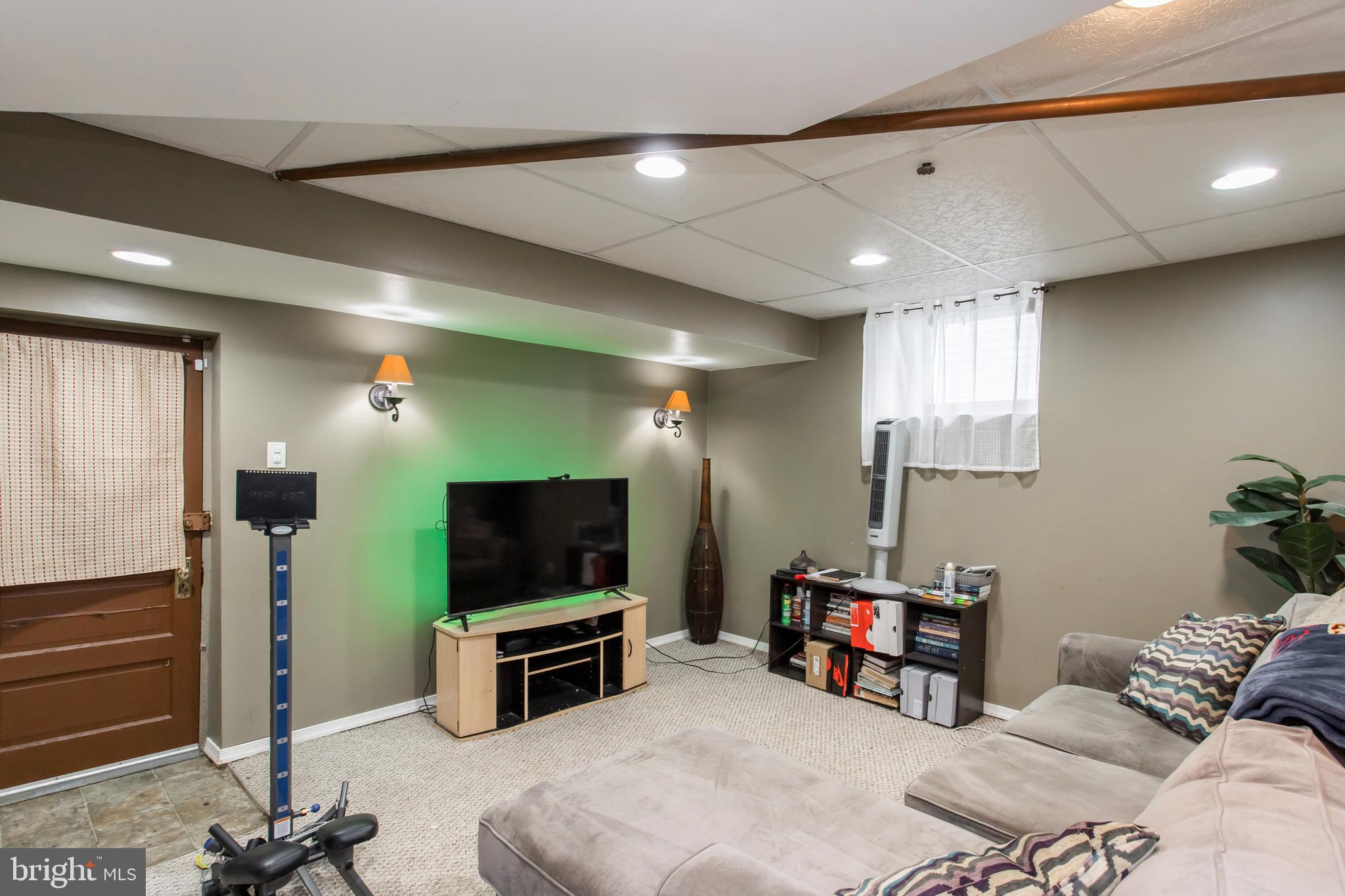 7625 Parkview Road Upper Darby, PA 19082 - Photo 27 of 44