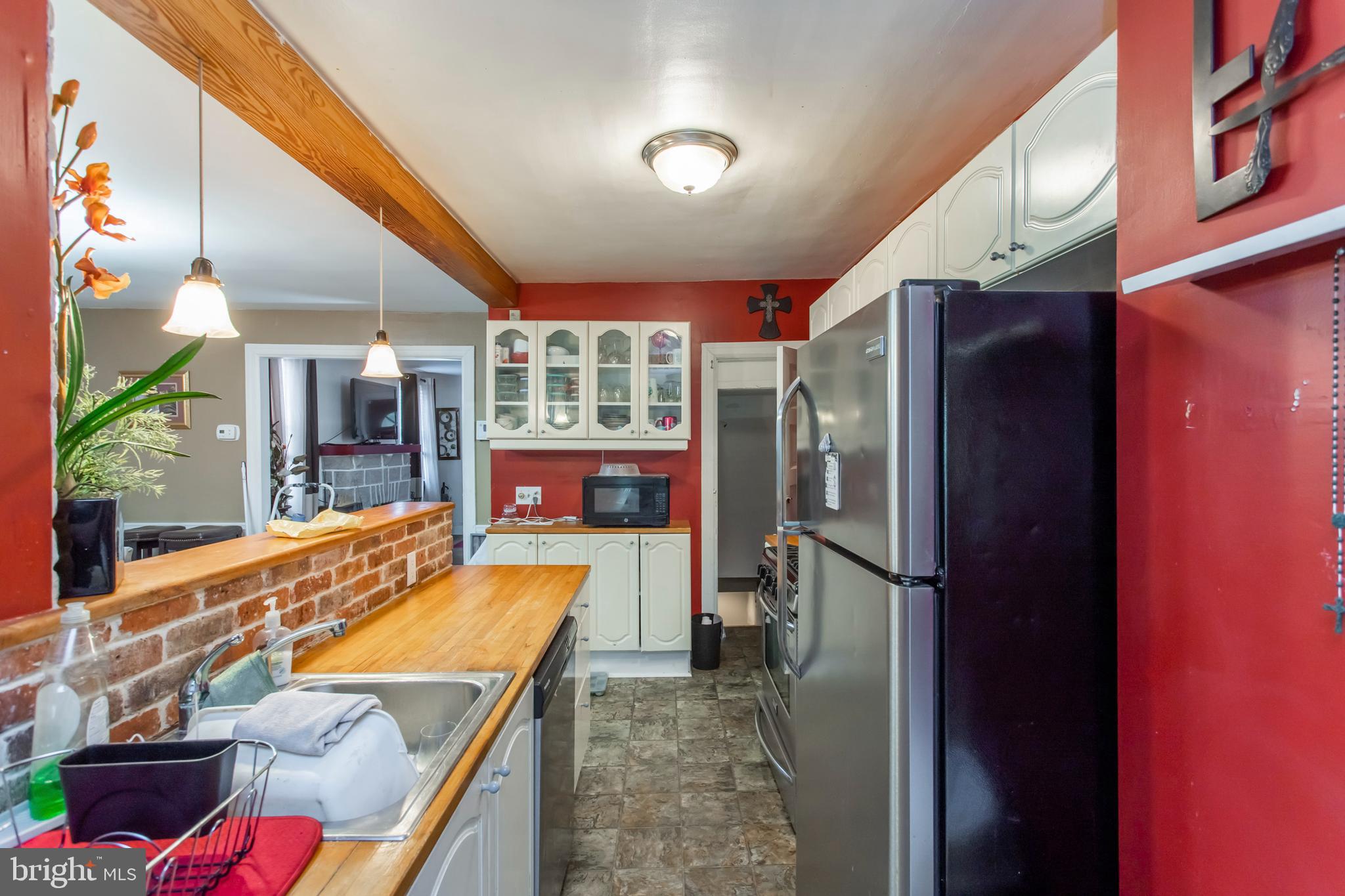 7625 Parkview Road Upper Darby, PA 19082 - Photo 7 of 44