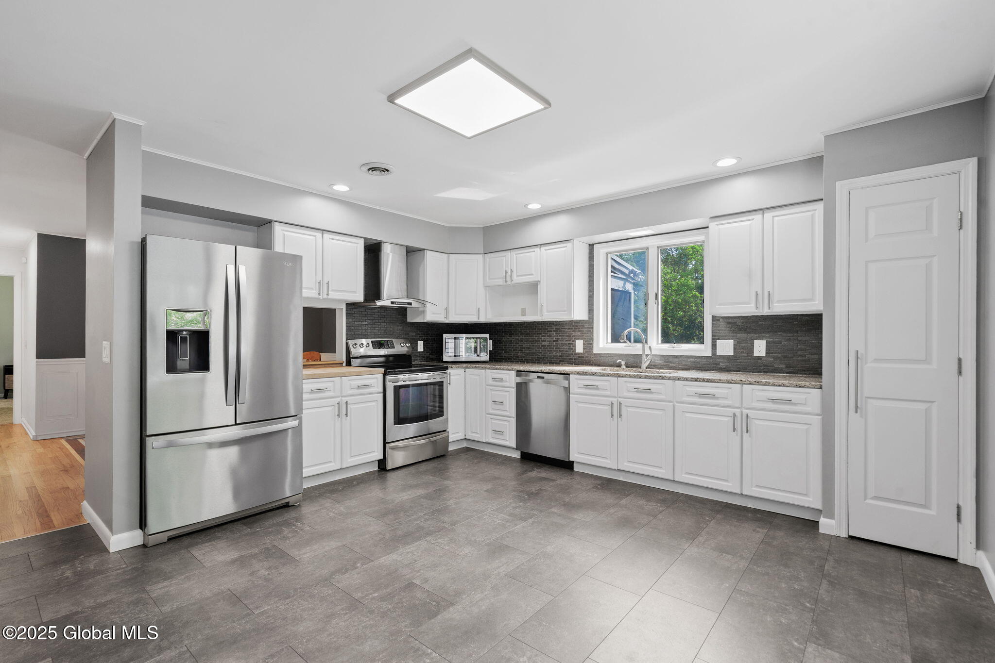126 Eastline Road Malta, NY 12019 - Photo 22 of 65 45-web-or-mls-126-eastline-rd