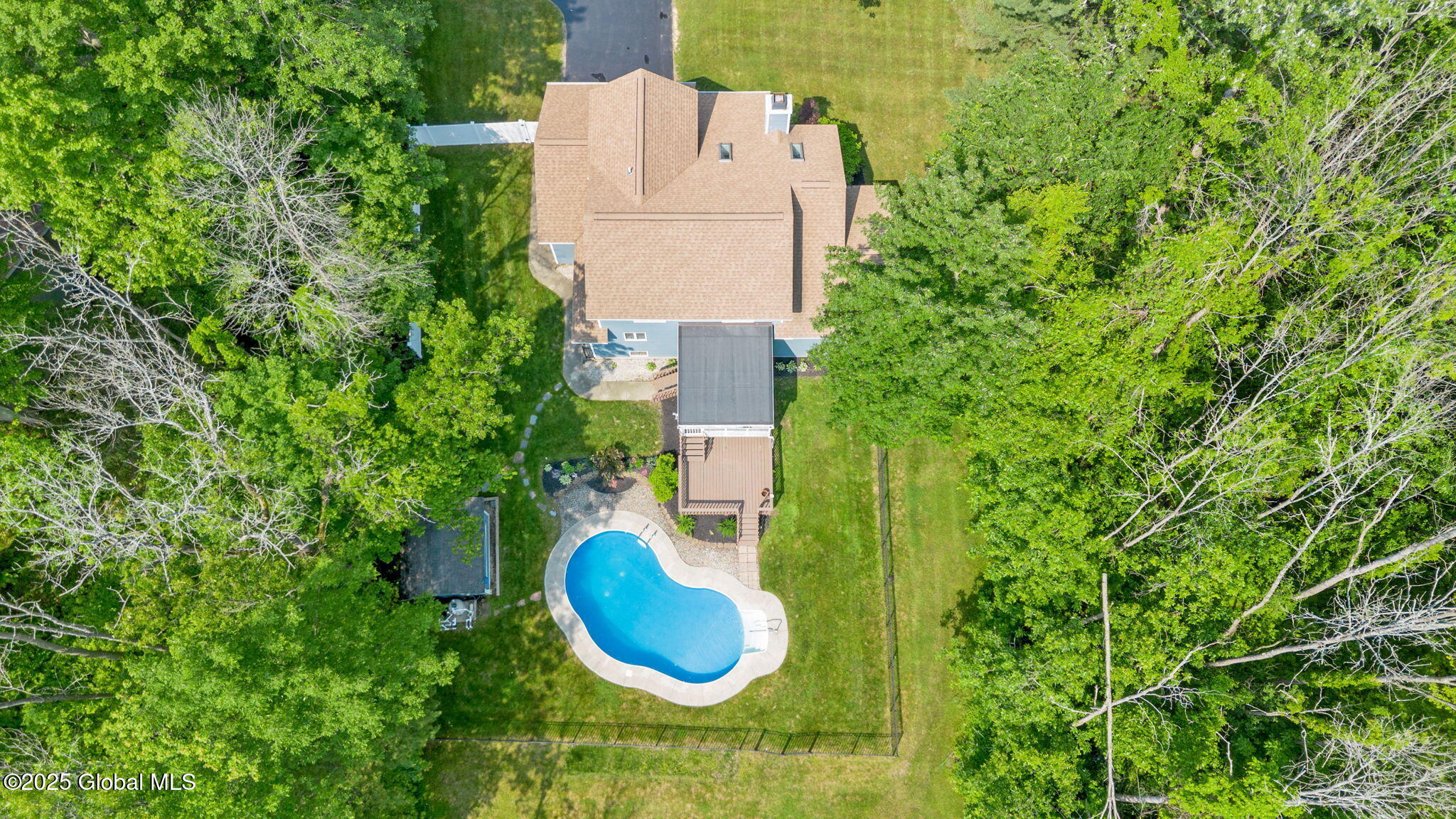 126 Eastline Road Malta, NY 12019 - Photo 7 of 65 7-web-or-mls-126-eastline-rd