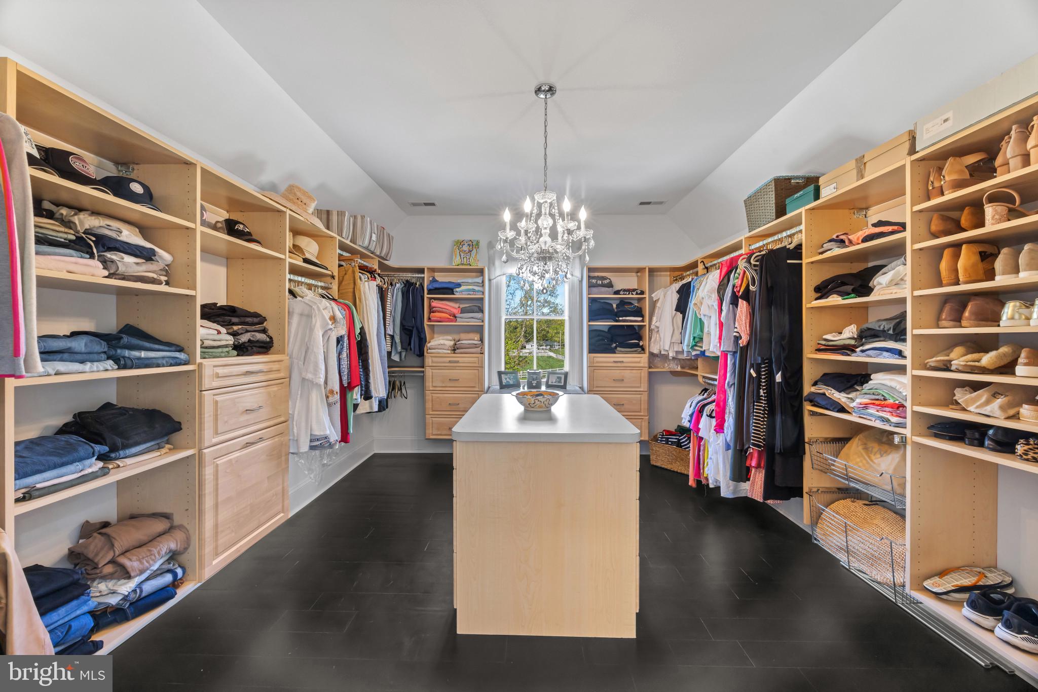 200 Wye Road Queenstown, MD 21658 - Photo 42 of 71 Dual walk-in closets