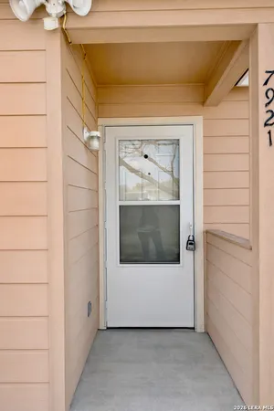 $1,200 | 7921 M G Road, San Antonio, TX 78251