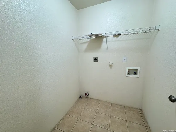 $1,200 | 7921 M G Road, San Antonio, TX 78251