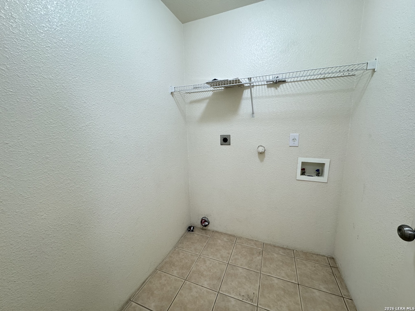 7921 M G Road San Antonio, TX 78251 - Photo 4 of 10 a view of bathroom
