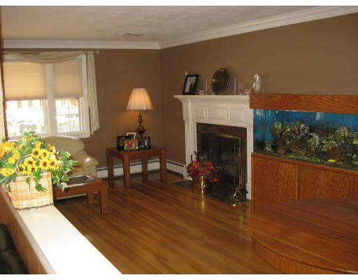 115 Totten Pond Road Waltham, MA 02451 - Photo 4 of 13 Gallery Image 4