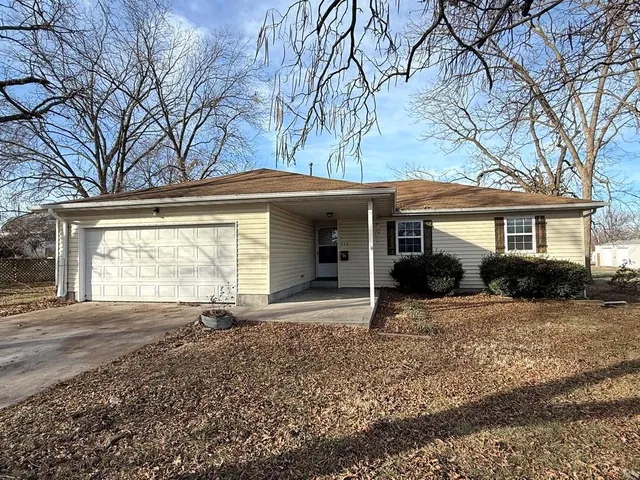 $147,500 | 310 South Forest Street, El Dorado Springs, MO 64744
