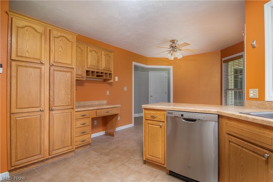 4372 Lyntz Road Warren, OH 44481 - Photo 11 of 27 Gallery Image 11