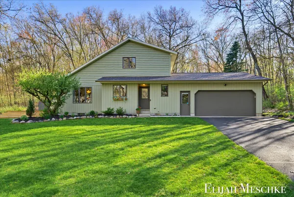 $649,900 | 9000 Crooked Crow Road Northeast, Ada, MI 49301