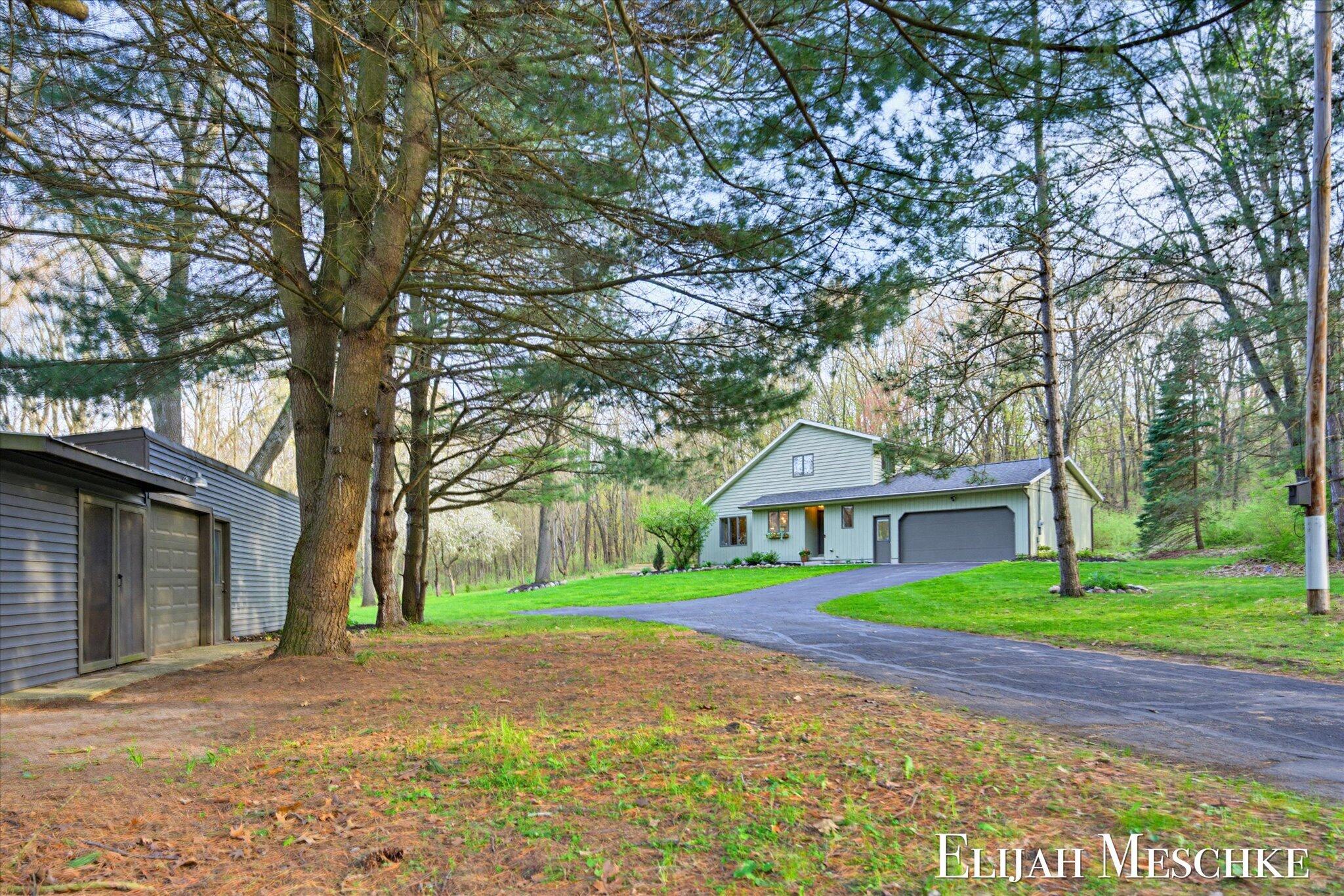 9000 Crooked Crow Road Northeast Ada, MI 49301 - Photo 4 of 59 05-KYL00822