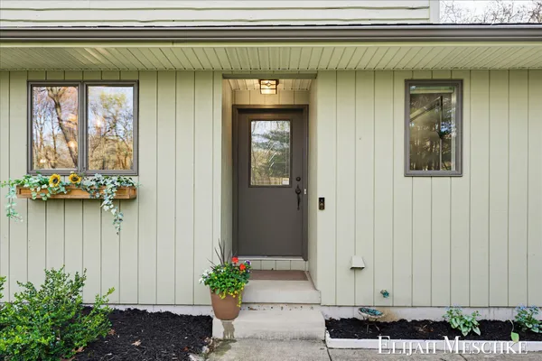 $649,900 | 9000 Crooked Crow Road Northeast, Ada, MI 49301